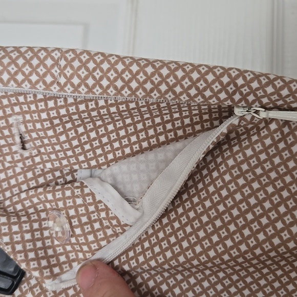 TALBOTS CAPRI PANTS - Picture 2 of 4